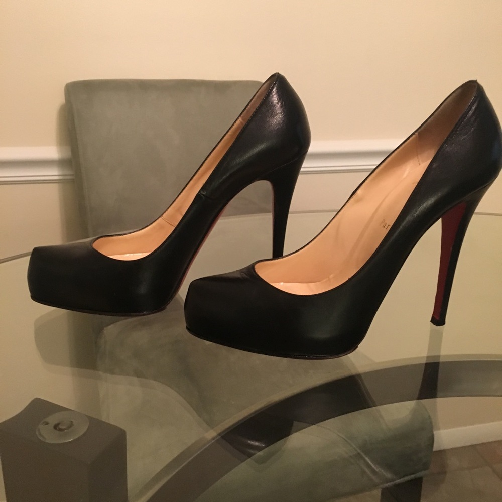 CHRISTIAN LOUBOUTIN “PRICE IS FIRM”